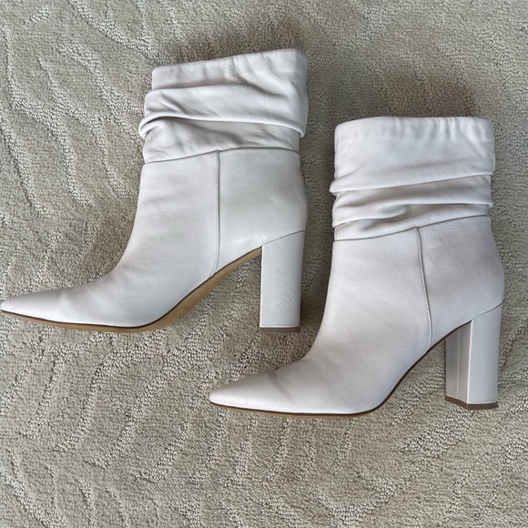 Marc Fisher LTD UNANA Bootie - Picture 4 of 11